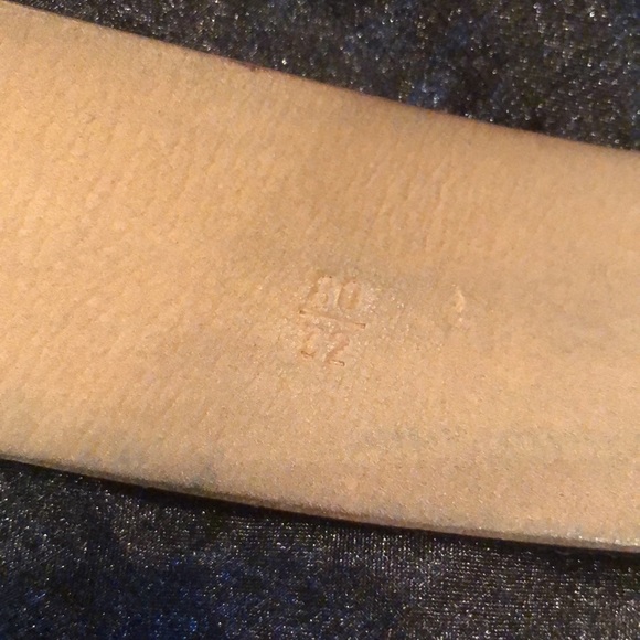 🇮🇹Prada Distressed suede leather large silver tone wide saddle stitch tip belt - Picture 7 of 12